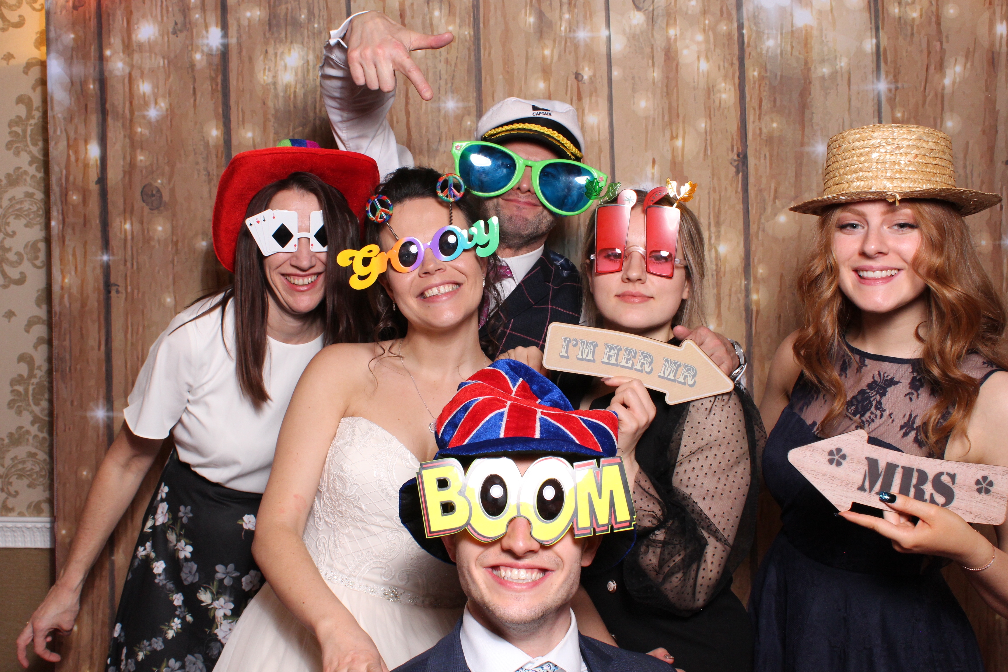Mr & Mrs Sewell  | View more photos from the event at gallery.magicimages.uk/u/MagicImages/Mr-Mrs-Sewell